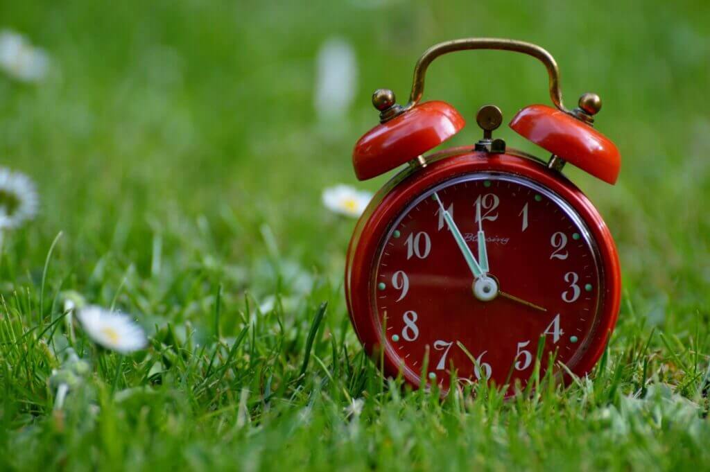 alarm-alarm-clock-close-up-36351-2048x1362
